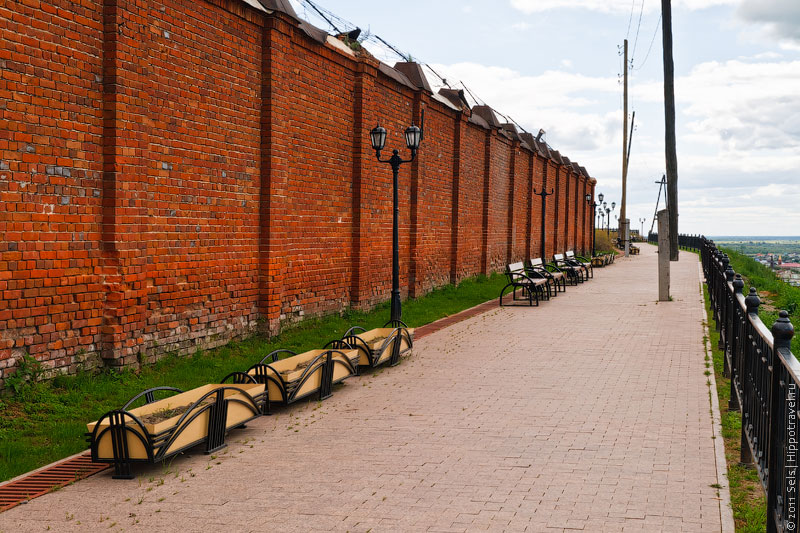 Стены тюремного замка Тобольского кремля